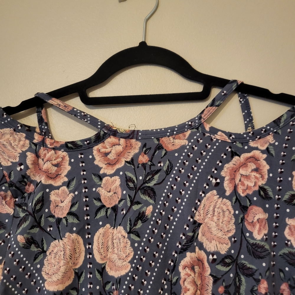 Womens floral dress - Picture 3 of 3